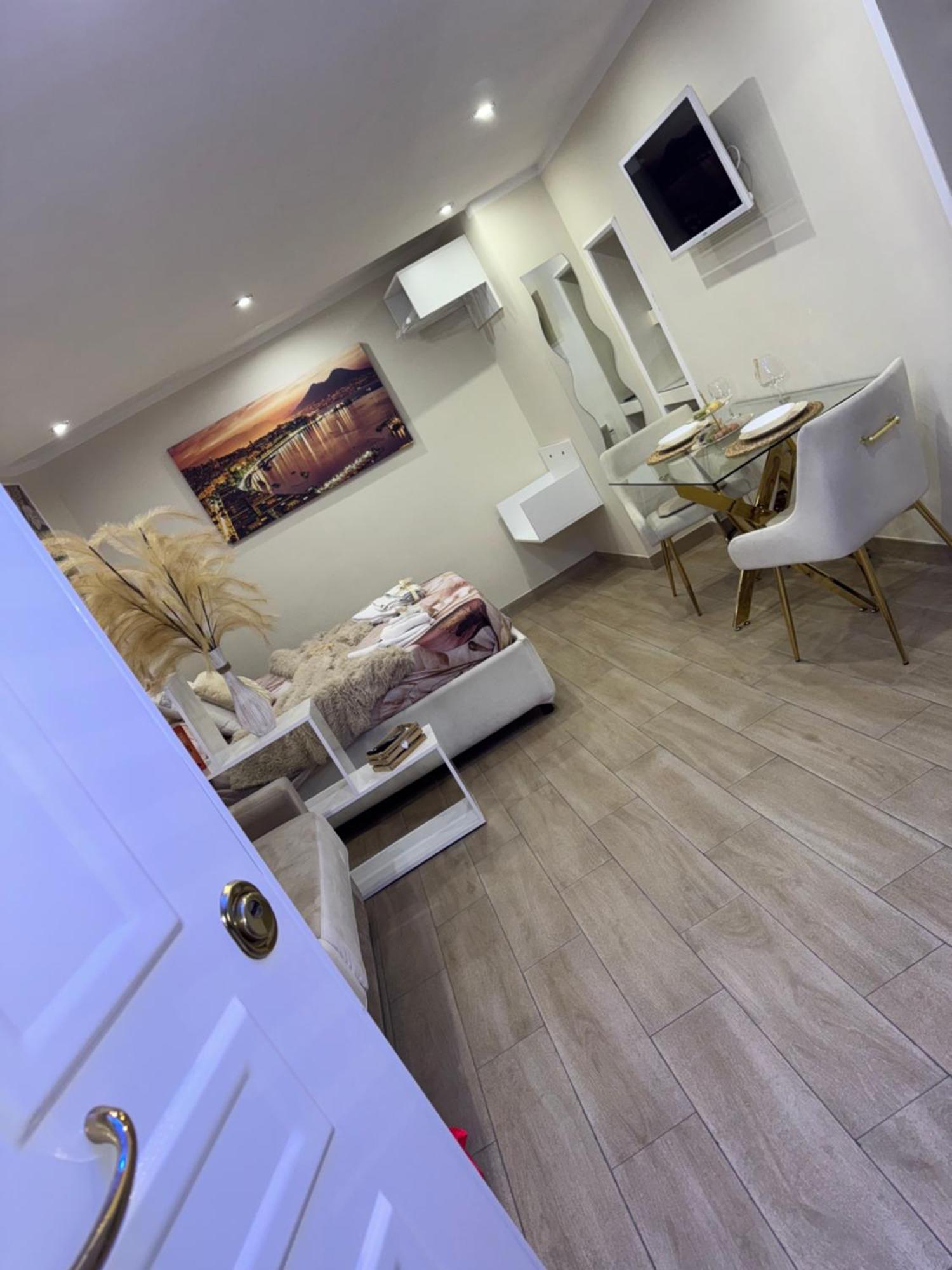 La Dimora Dei Sogni Sedil Capuano Home Suite Napoli Ngoại thất bức ảnh